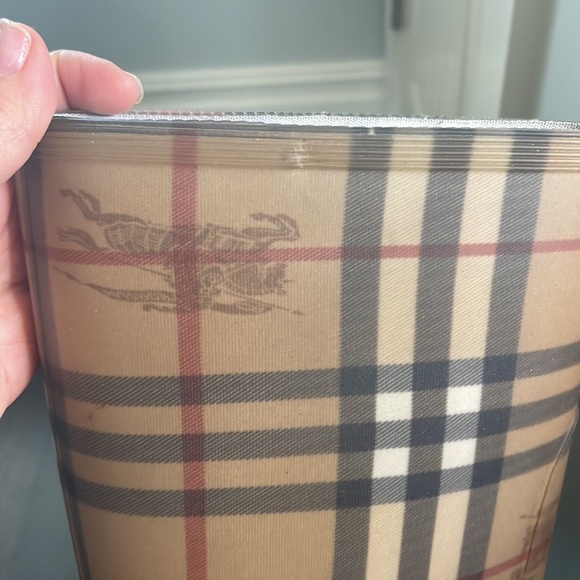 Burberry Haymarket Nova Check rain boots size 36. Excellent condition - Picture 16 of 16